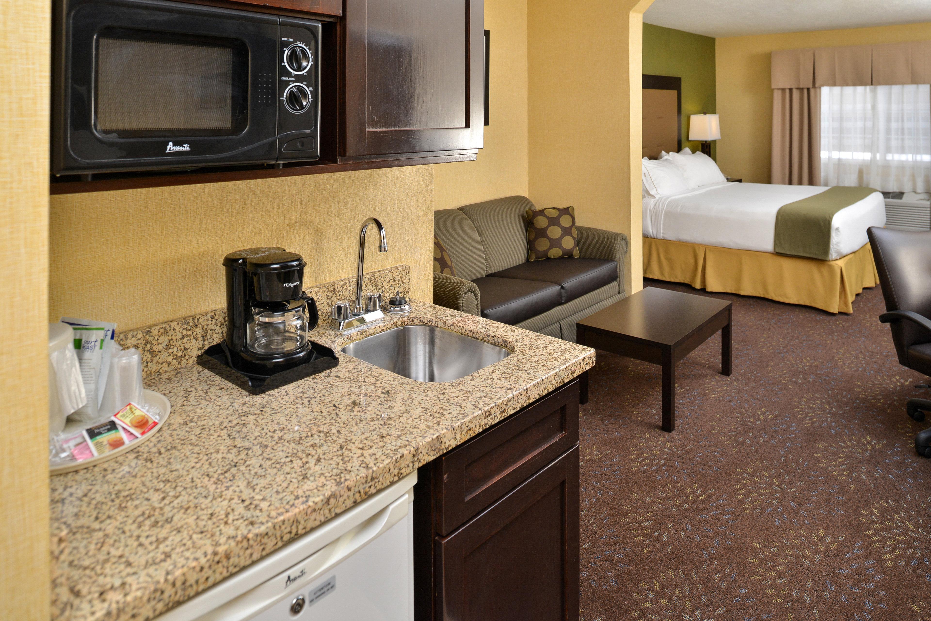 Holiday Inn Express Hotel & Suites Charlotte By Ihg Εξωτερικό φωτογραφία