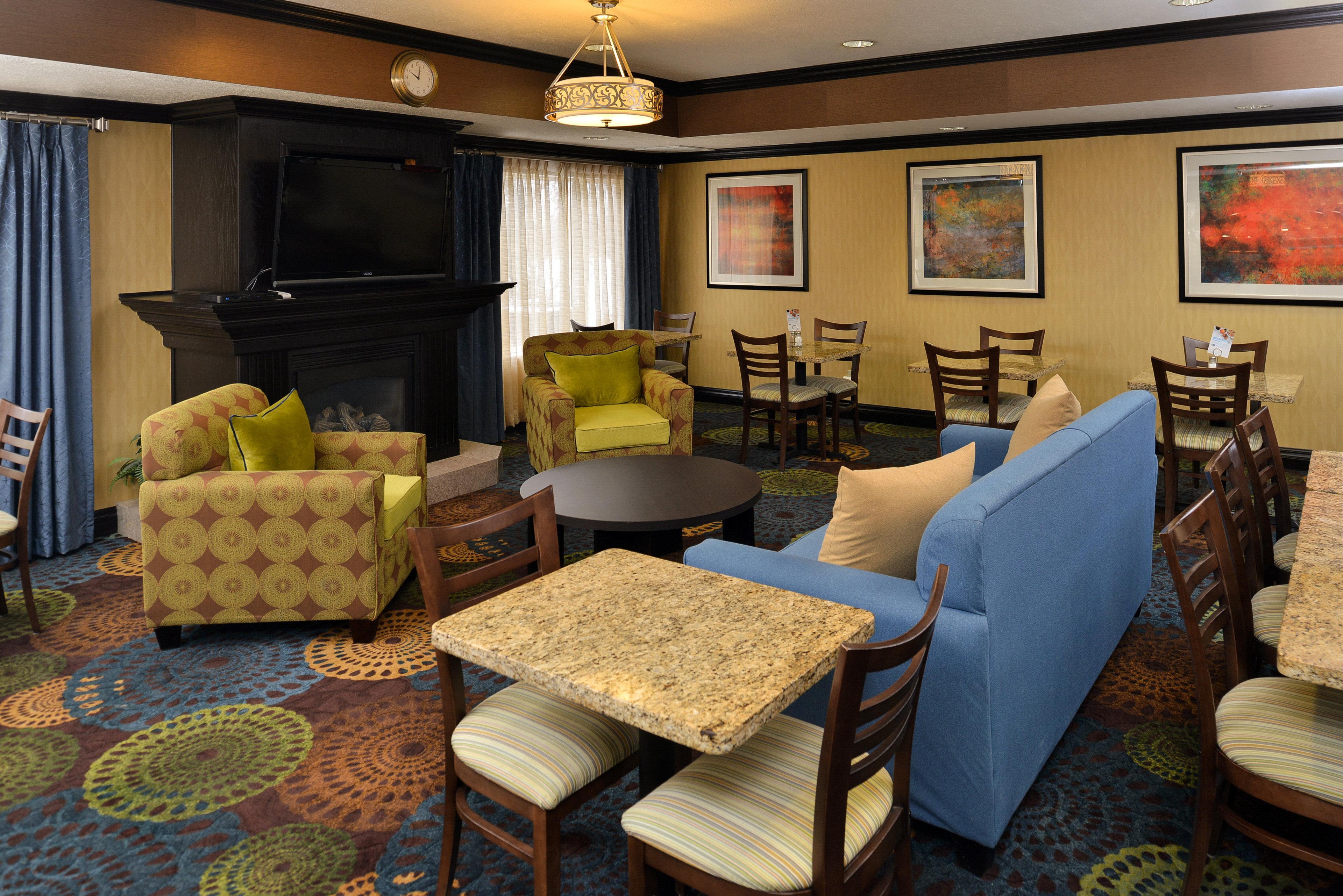 Holiday Inn Express Hotel & Suites Charlotte By Ihg Εξωτερικό φωτογραφία