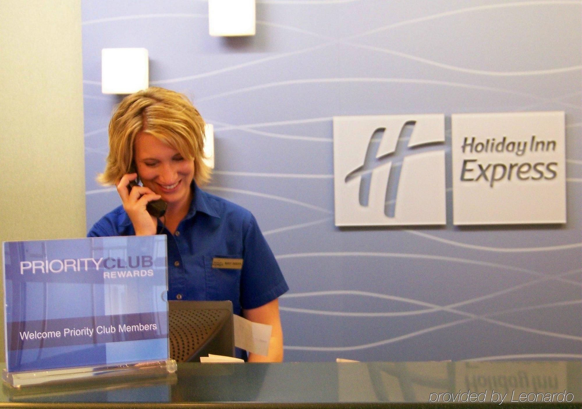 Holiday Inn Express Hotel & Suites Charlotte By Ihg Εξωτερικό φωτογραφία