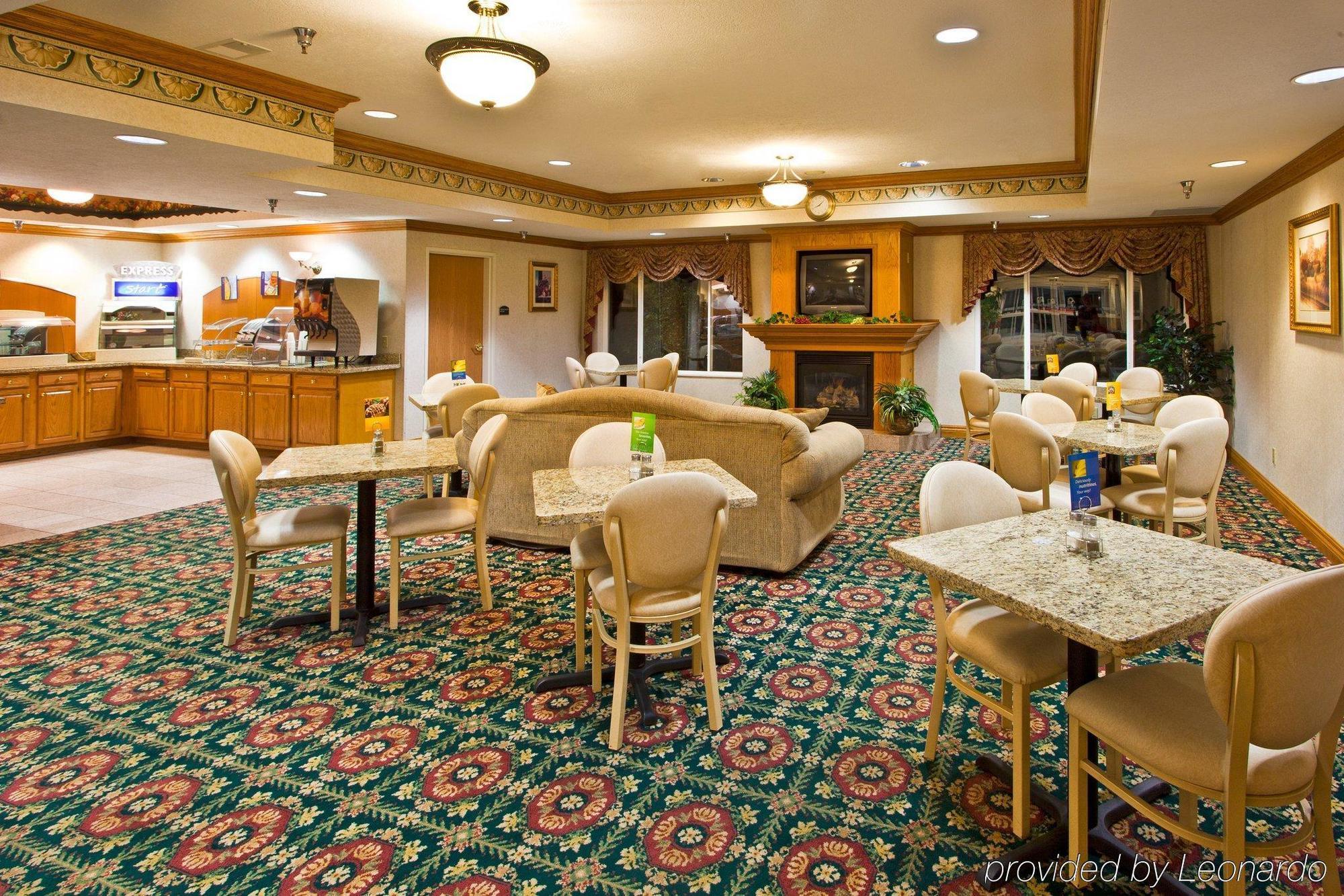 Holiday Inn Express Hotel & Suites Charlotte By Ihg Εξωτερικό φωτογραφία